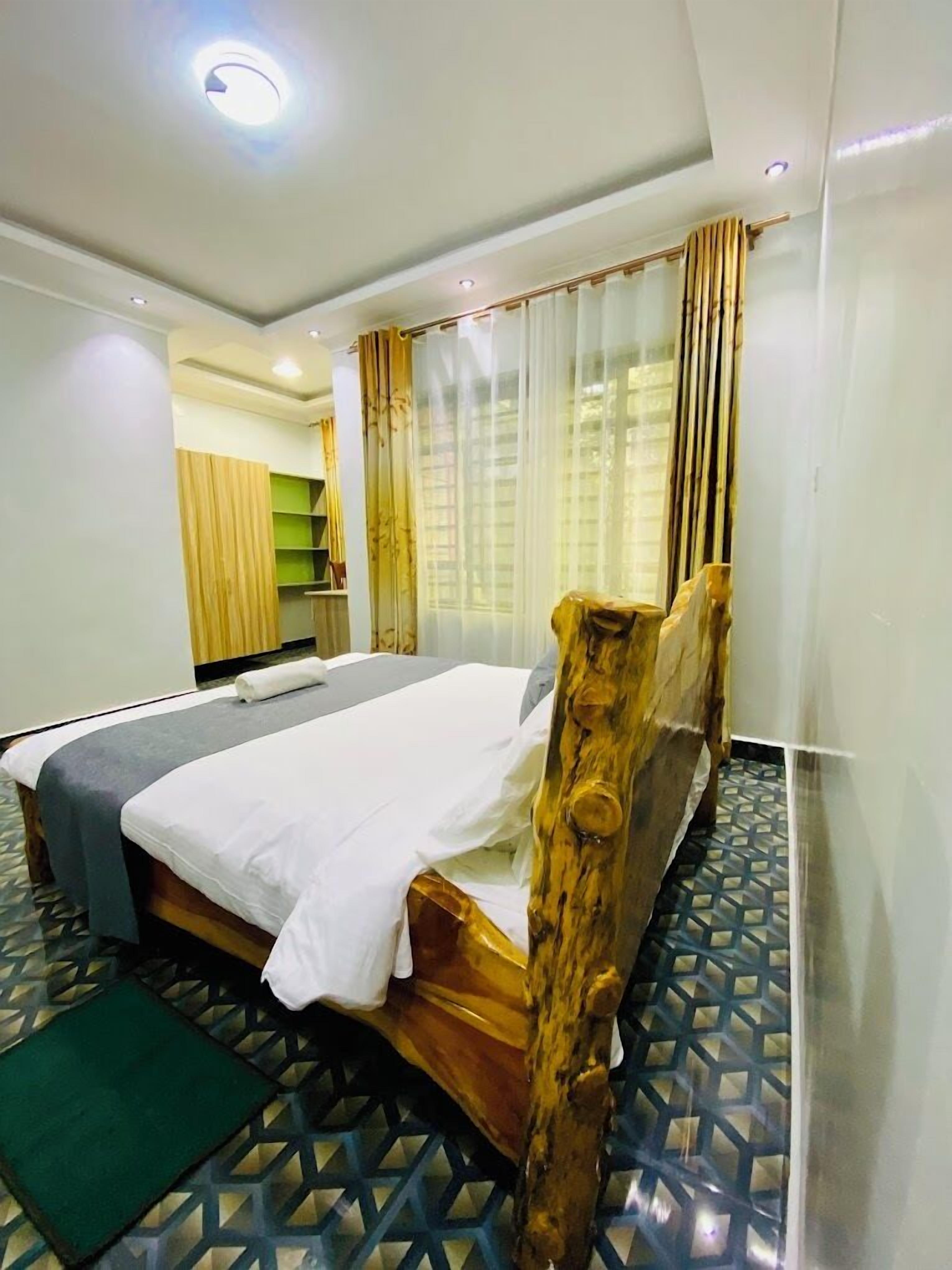 Deluxe Double Room | Free WiFi, bed sheets