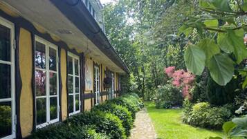 Jardines del alojamiento