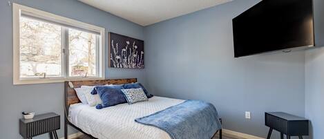 4 bedrooms, WiFi, bed sheets