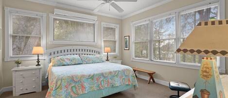 4 Schlafzimmer, Schreibtisch, WLAN, Bettwäsche