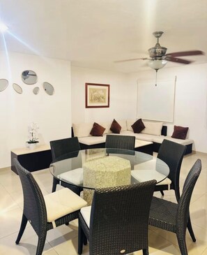Dining - Beautiful Acapulco Getaway | Ideal for Rest & Relaxation (Acapulco de Juárez)