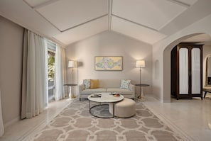 Superior-Doppelzimmer, Terrasse, Flussblick | Wohnbereich