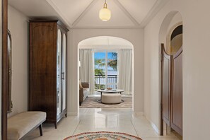 Premium-Suite, Terrasse, Flussblick | Wohnbereich