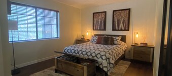 Cozy 2-bedroom cabin in charming Frazier Park with AC