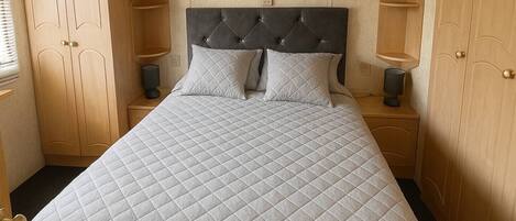 3 Schlafzimmer, Bügeleisen/Bügelbrett, WLAN, Bettwäsche