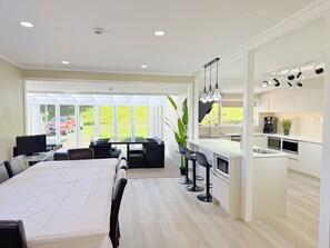 10 bedrooms, WiFi, bed sheets - Rural Retreat with 10 Ensuite Rooms,Hunting,Fishing&Nature Escape-Far north NZ (Pawarenga)