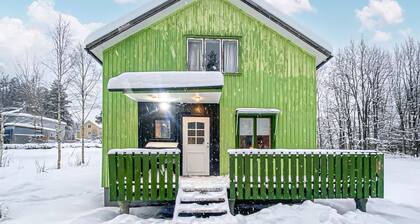 Haustierfreundliches Haus mit 3 Schlafzimmern in Kristineberg