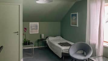 3 Schlafzimmer, Reisekinderbett