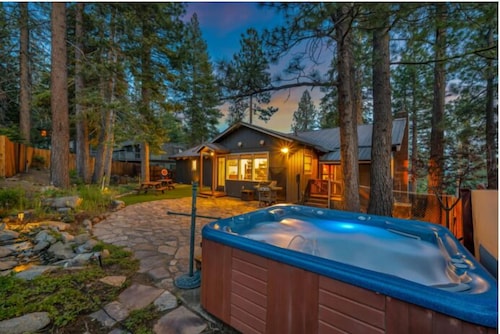 Experience luxury at The Bear Den in Tahoe City, a spacious 4-bedroom retreat with hot tub