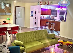 Interior - Starlite Vintage Resort - Modern Comfort, a time capsule near Royal Gorge (Cañon City)