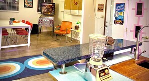 Dining - Starlite Vintage Resort - Modern Comfort, a time capsule near Royal Gorge (Cañon City)