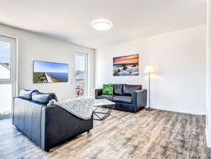TV - Beautiful apartment for 4 people with WIFI, TV and terrace (Wolgast)