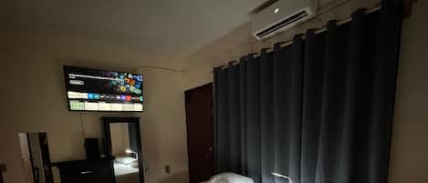 3 chambres, fer et planche Ă repasser, accĂšs Ă Internet, literie fournie