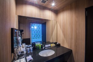 Luxury Suite | Bathroom - hoteru saphir (toyamashikurosaki)