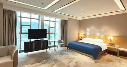 Guiping Ruquan Jingliugang Hotel (Xishan Branch)