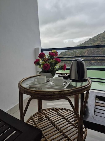 Luxury Room | Rollaway beds, free WiFi, bed sheets. Selfie Point Hotel & Restaurant Cafe