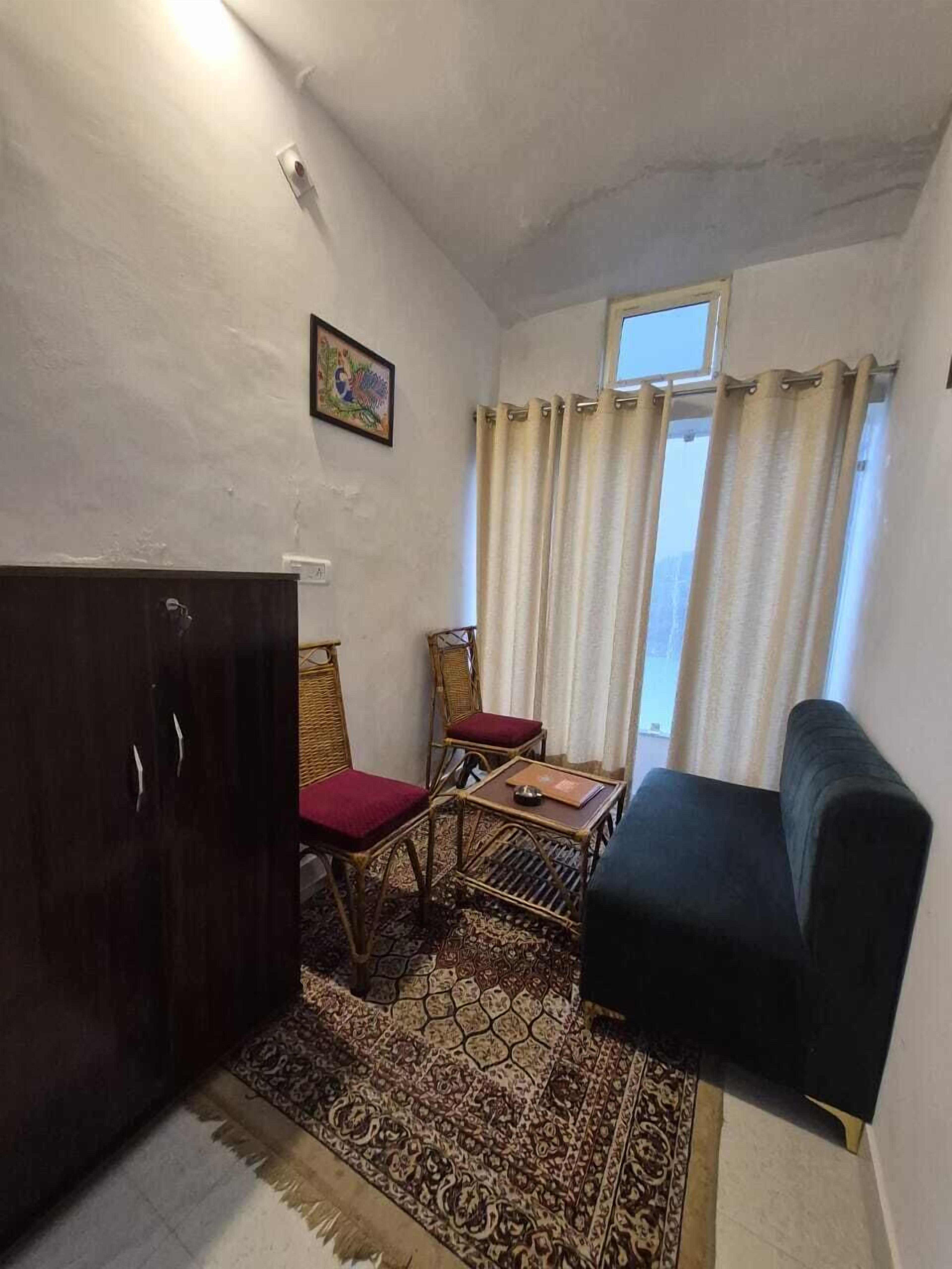 Family Room | Rollaway beds, free WiFi, bed sheets