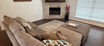 Spacious beautiful 4-bdrm house in peaceful area with separate office and pool