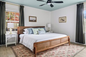 4 chambres, bureau, accès au Wi-Fi (inclus), literie fournie