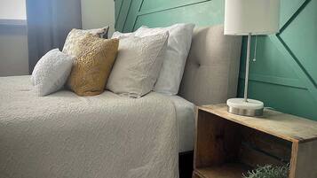 Fer et planche Ă repasser, lit parapluie, Wi-Fi, draps fournis