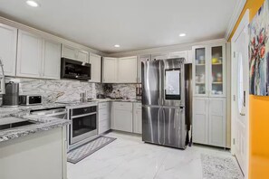 Fridge, microwave, oven, stovetop - Best Kept Secret in High Point - Private Chef! (High Point)