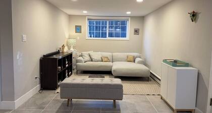 Beautiful condo - WALK to Oakland’s best offerings !