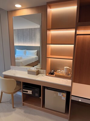 Habitación exclusiva doble | Ropa de cama de alta calidad, escritorio, wifi gratis y ropa de cama