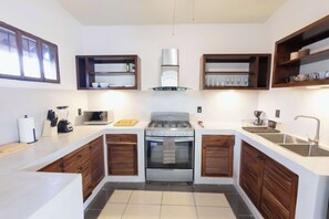 Fridge, microwave, stovetop, coffee/tea maker - Ixtapa · Confort cerca del mar (Ixtapa Zihuatanejo)