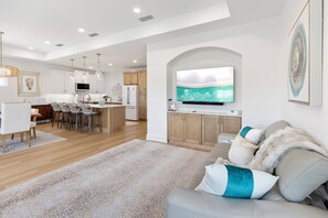 Smart TV, video games, music library, stereo - New Listing! Private Pool, Putt Putt Green, Bikes Nearby Beach! (Panama City Beach)