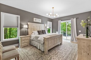 8 camere, una scrivania, ferro/asse da stiro, Wi-Fi gratuito