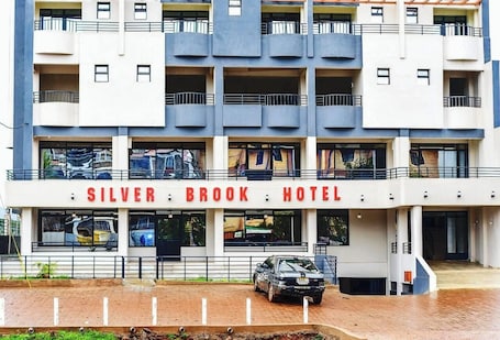 Exterior. Silver Brooke Hotel Othaya