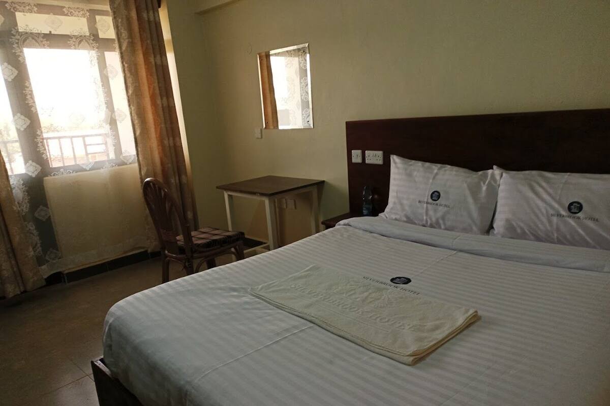 免费 WiFi、床单