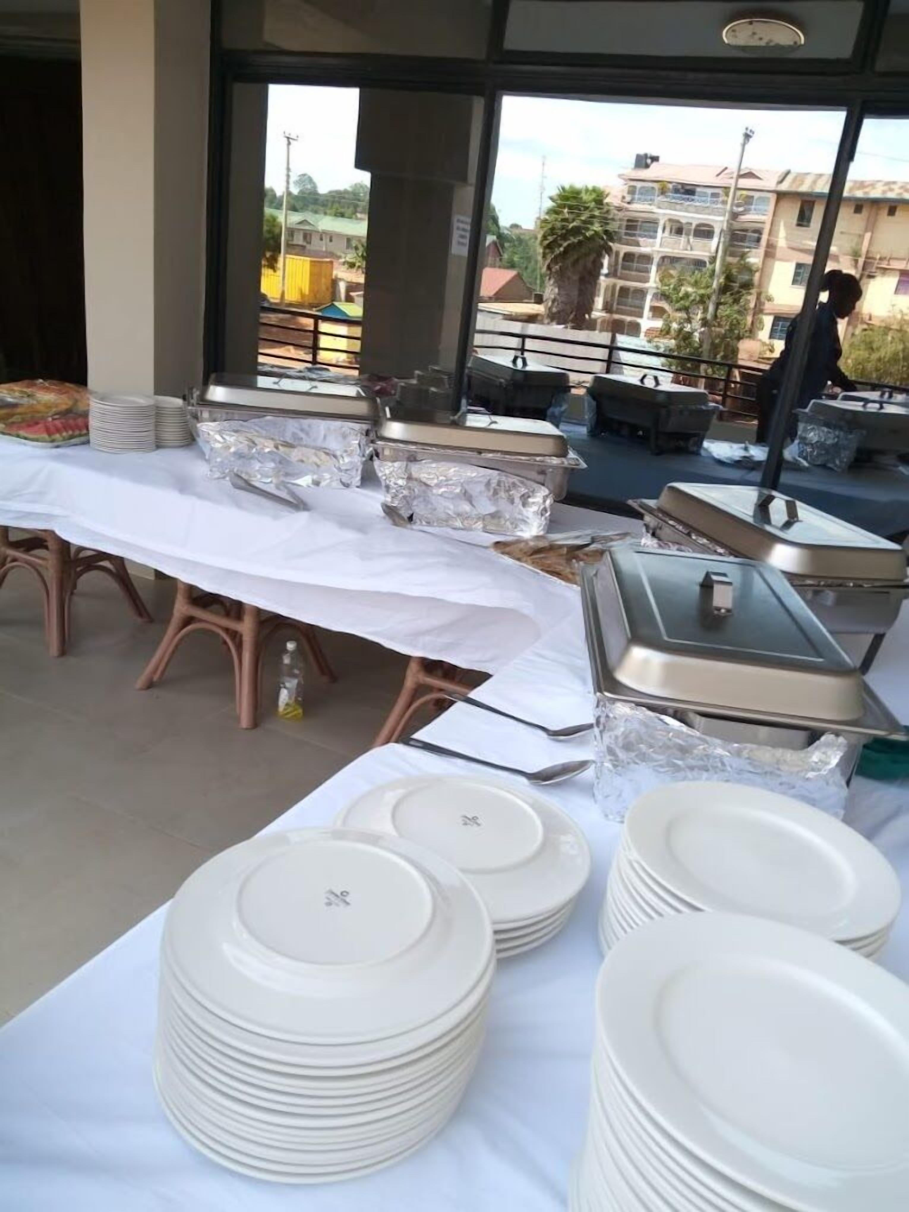 Bao gồm bữa sáng kiểu Âu hàng ngày 