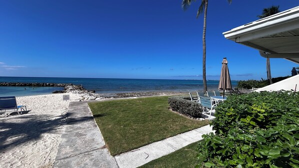 Beach - Sunset Cove Condo 314 Beach View Bliss-2-Bedroom 3rd Floor Beach/Pool View (George Town)