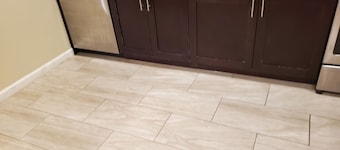 Beautiful Cozy 2-bedroom apartment in Linden with AC
