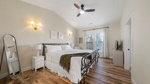 4 Schlafzimmer, Reisekinderbett, WLAN, Bettwäsche