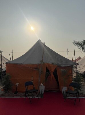 Property grounds - Ganga Sands Cottage (Karchana)