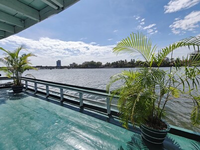 AHHA River Breeze Kampot 