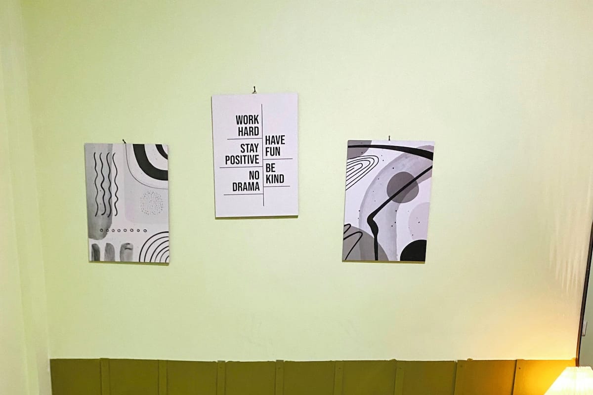 Standardzimmer | Schreibtisch, laptopgeeigneter Arbeitsplatz, kostenloses WLAN