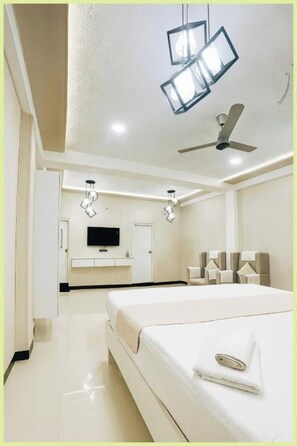 Allergitestet sengetøy, skrivebord, lydisolert og wi-fi (inkludert)