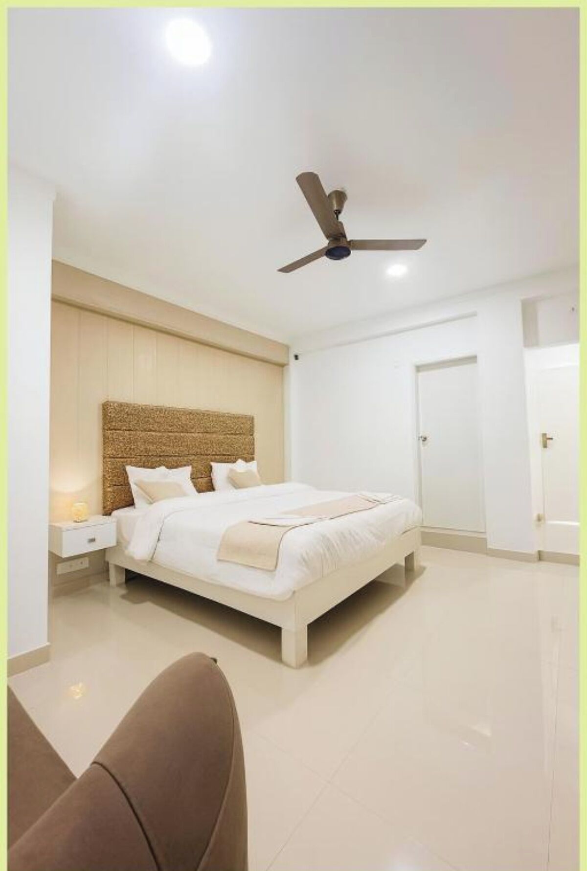 Allergitestet sengetøy, skrivebord, lydisolert og wi-fi (inkludert)