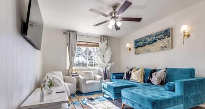 Walk to SFA – Quiet, Remodeled 2BR w/ King Bed, Fast Wi-Fi, Parking & Full Kitchen | Ideal for Families & Nurses