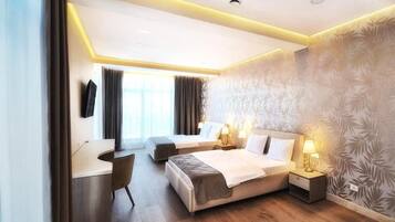 Family Studio, City View | In-room safe, desk, blackout drapes, soundproofing