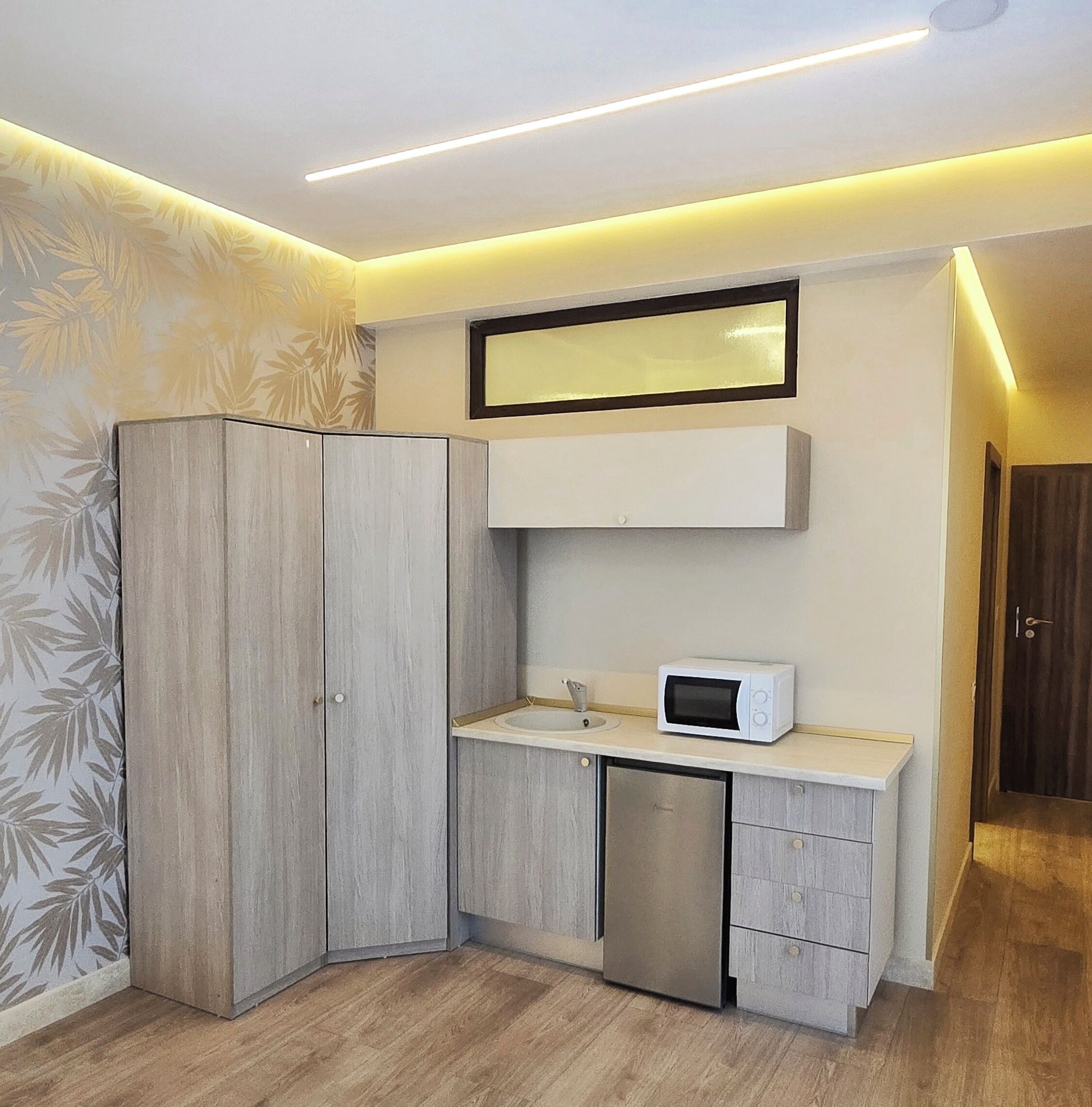 Monolocale familiare, vista città | Cucina privata | Mini-frigorifero