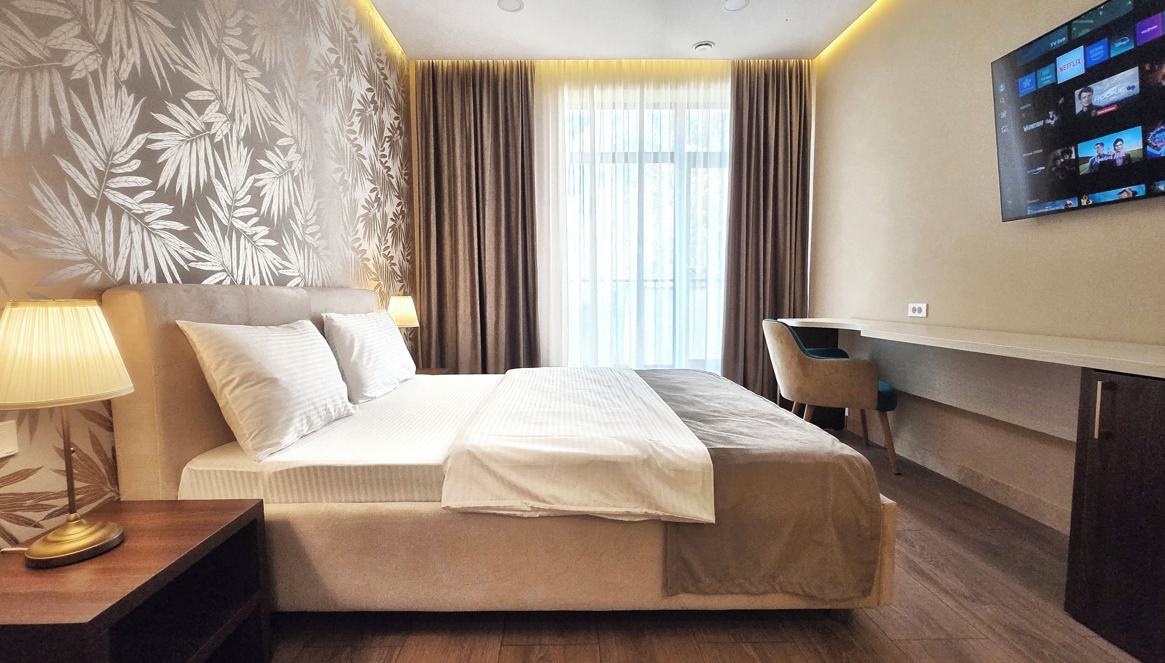 Deluxe Double Room, City View | In-room safe, desk, blackout drapes, soundproofing