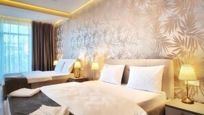 Family Studio, City View | In-room safe, desk, blackout drapes, soundproofing - MONOPOLY HOTEL (Odăile)