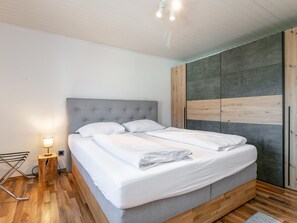 4 makuuhuonetta, internet