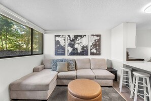 Interior - Cozy newly remodeled condo in the heart of Park City 2 blocks to First Time Lift (Park City)