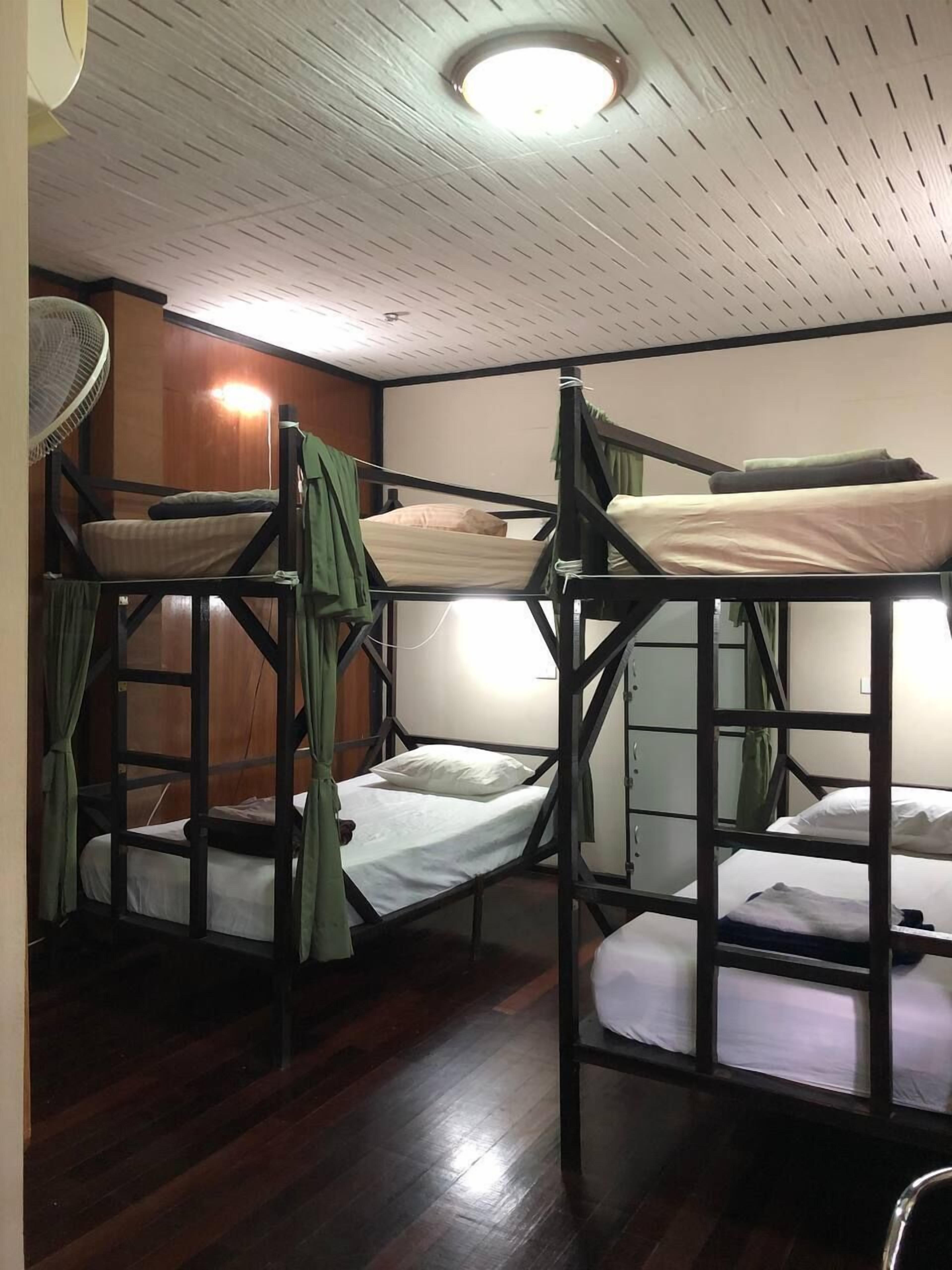 Deluxe Shared Dormitory, Patio, Garden View