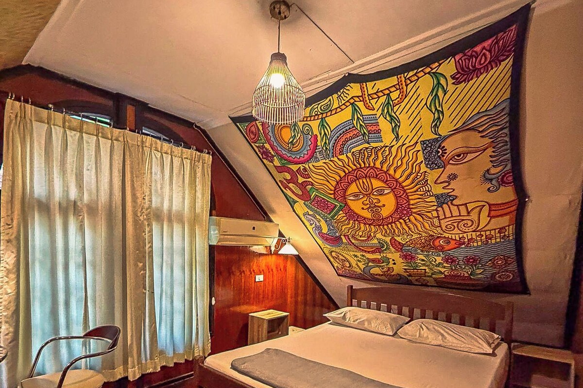 Deluxe Double Room, Patio, Garden View | In-room safe, WiFi (free), bed sheets